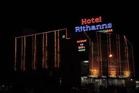 Hotel Rithanns Karumathampatti Karumattampatti Kültér fotó